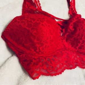 Victoria’s Secret PINK Lacy Push-up Cross Front Lace Bra Size Medium Red